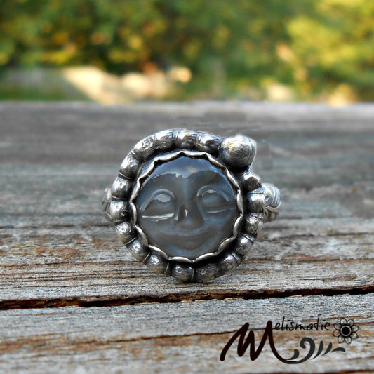 Gray Moonstone and Sterling Ring. Moon face Ring.  Ring Size 7.5